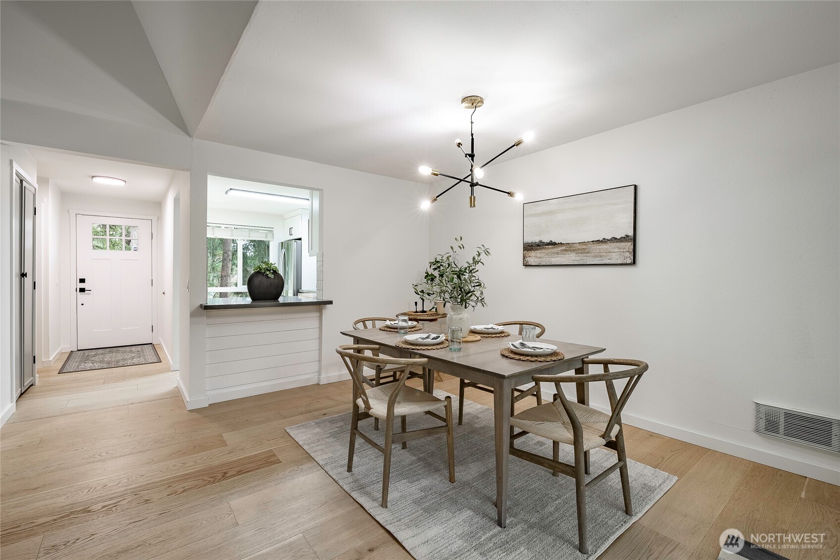 1607 102nd Place NE #D1, Bellevue, WA 98004