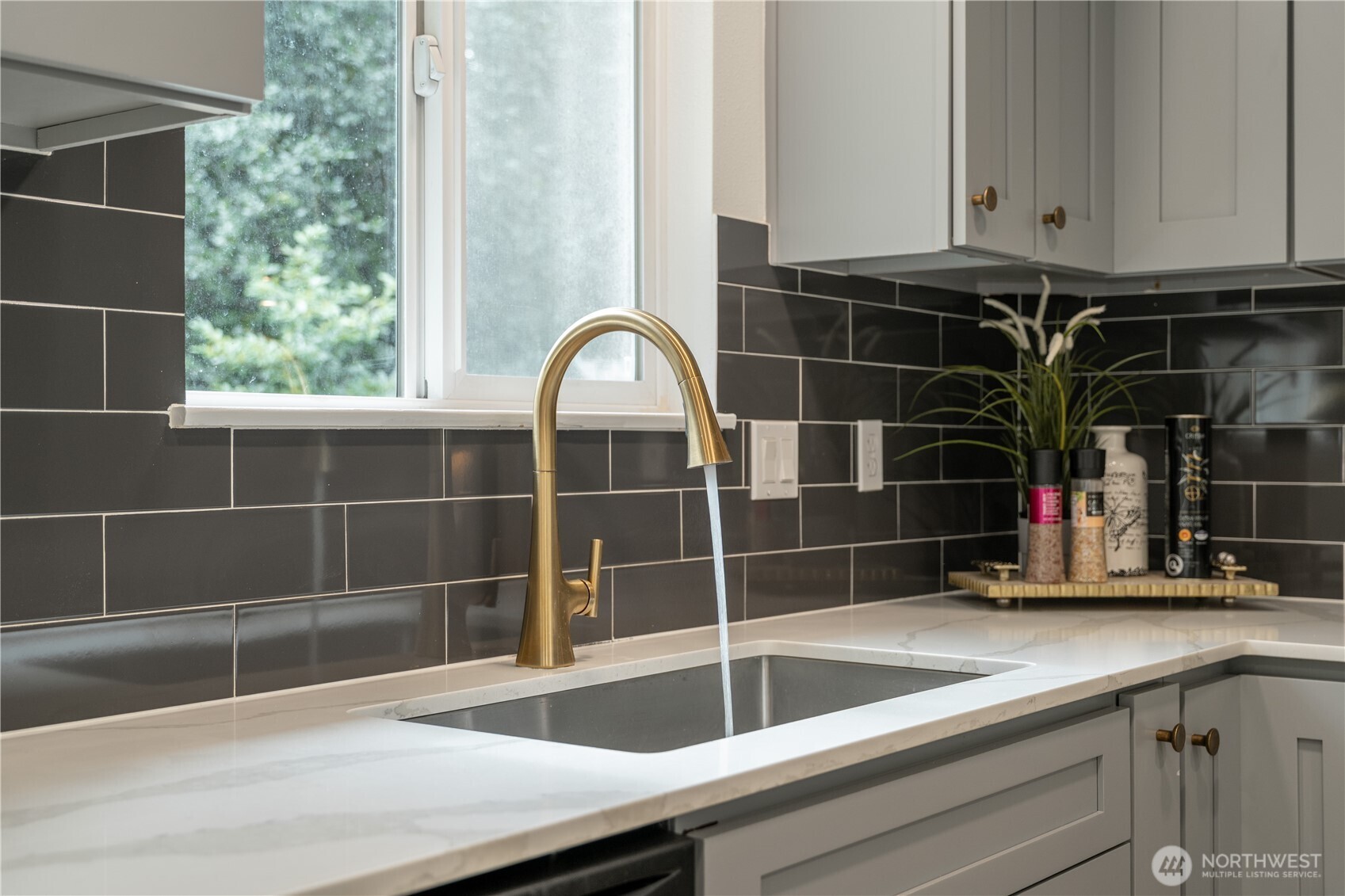 15811 180th Avenue NE, Woodinville, WA 98072