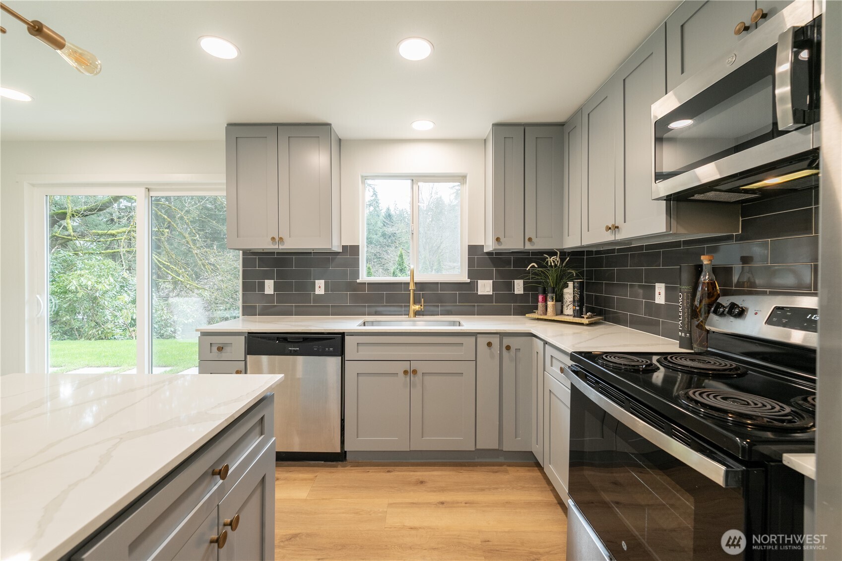 15811 180th Avenue NE, Woodinville, WA 98072