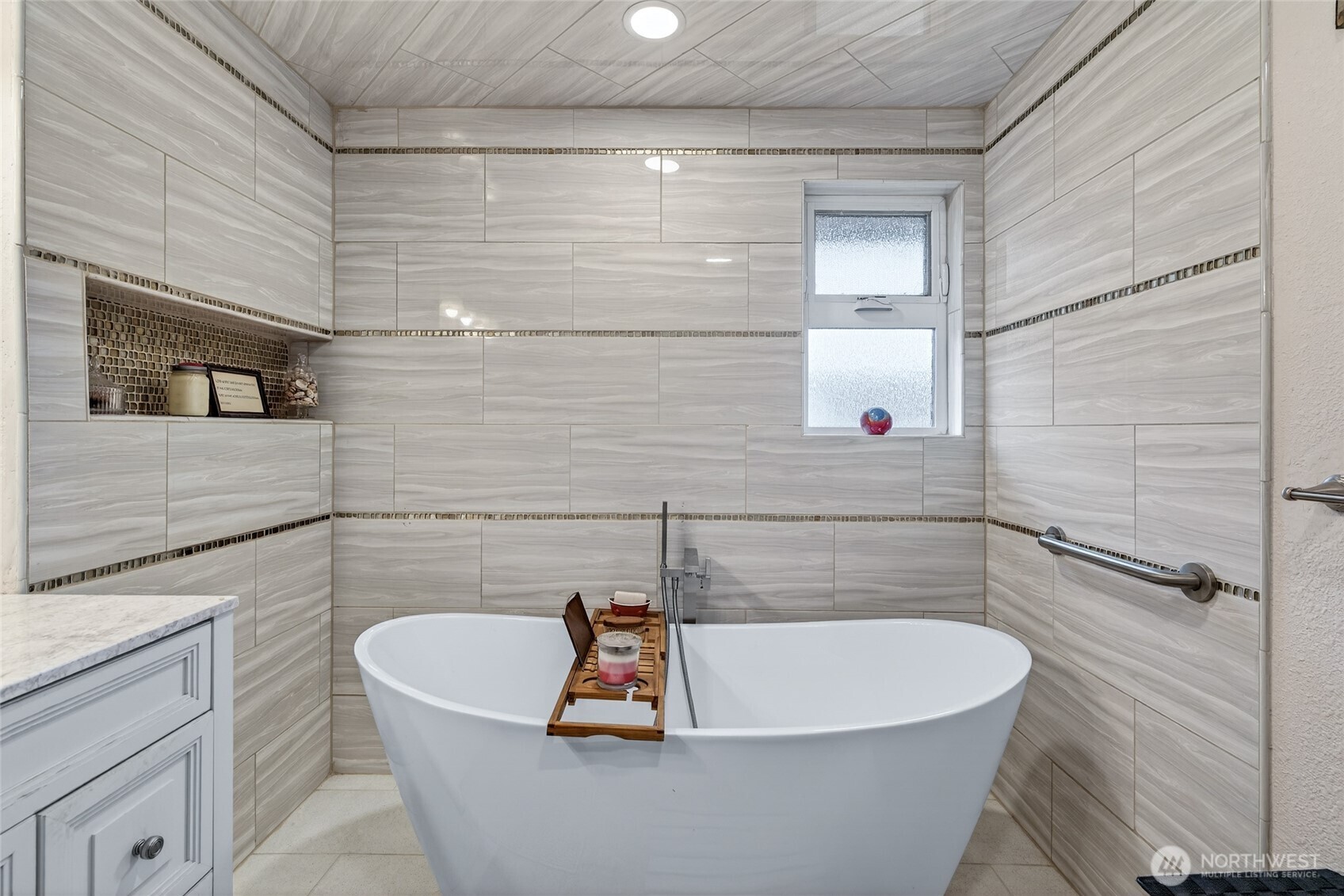 33018 G Place , Ocean Park, WA 98640