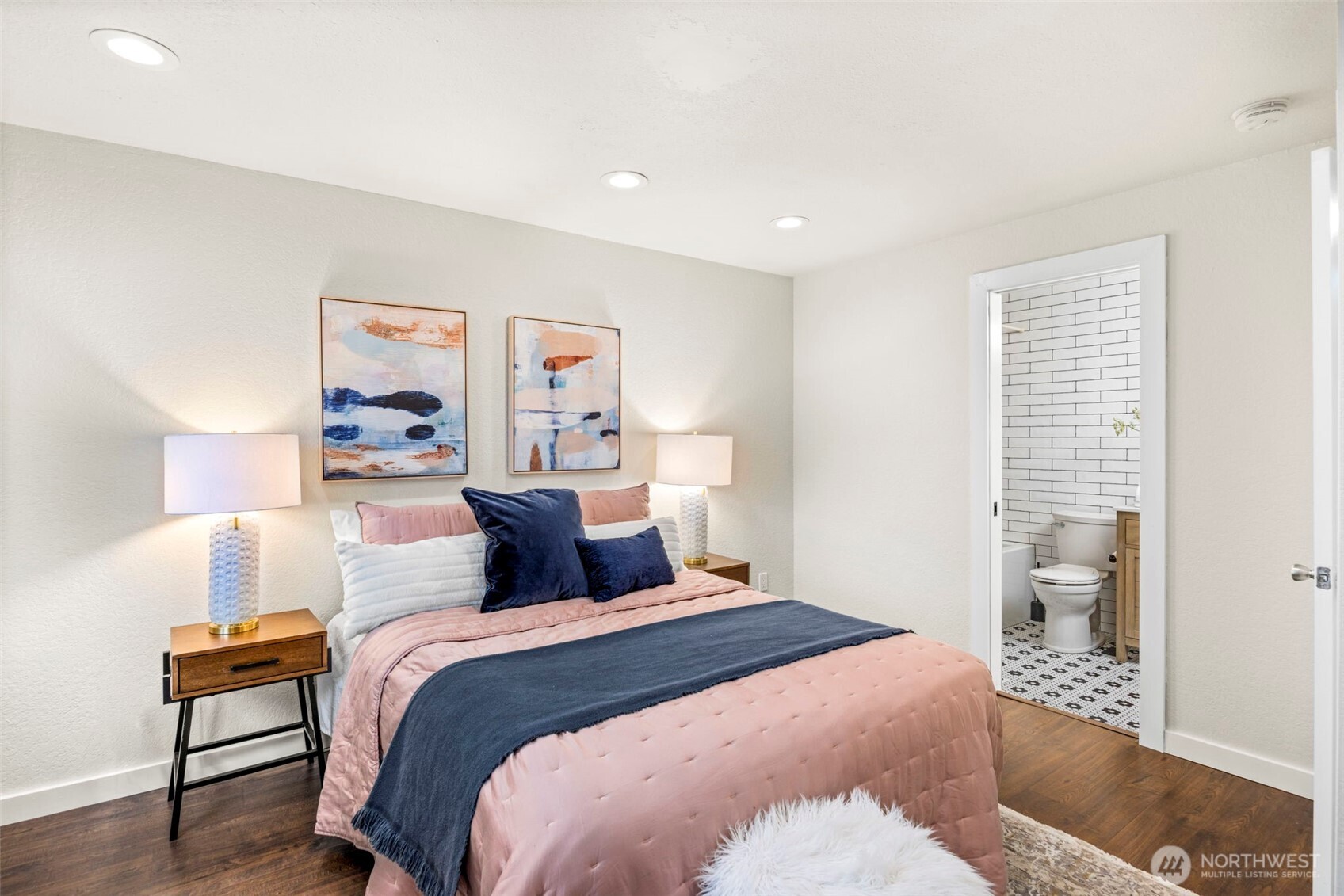 13315 NE 137th Place , Kirkland, WA 98034