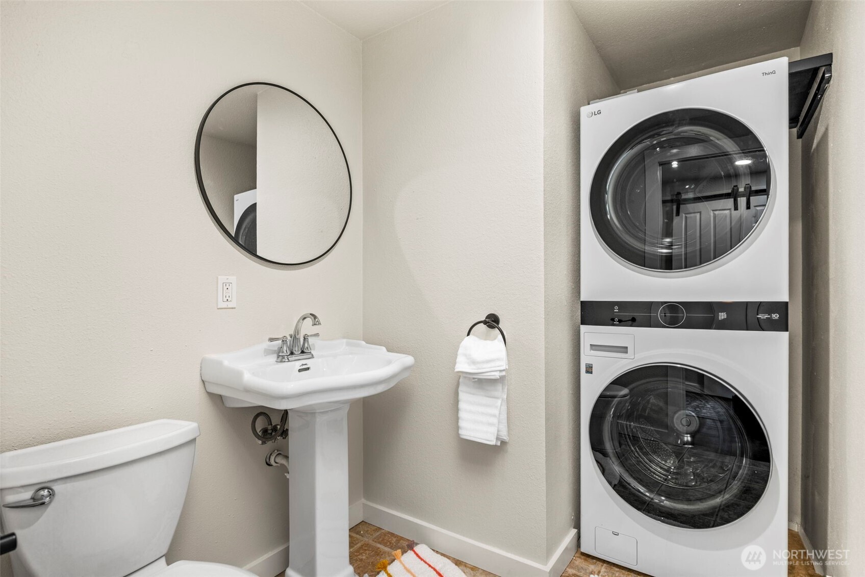 13315 NE 137th Place , Kirkland, WA 98034