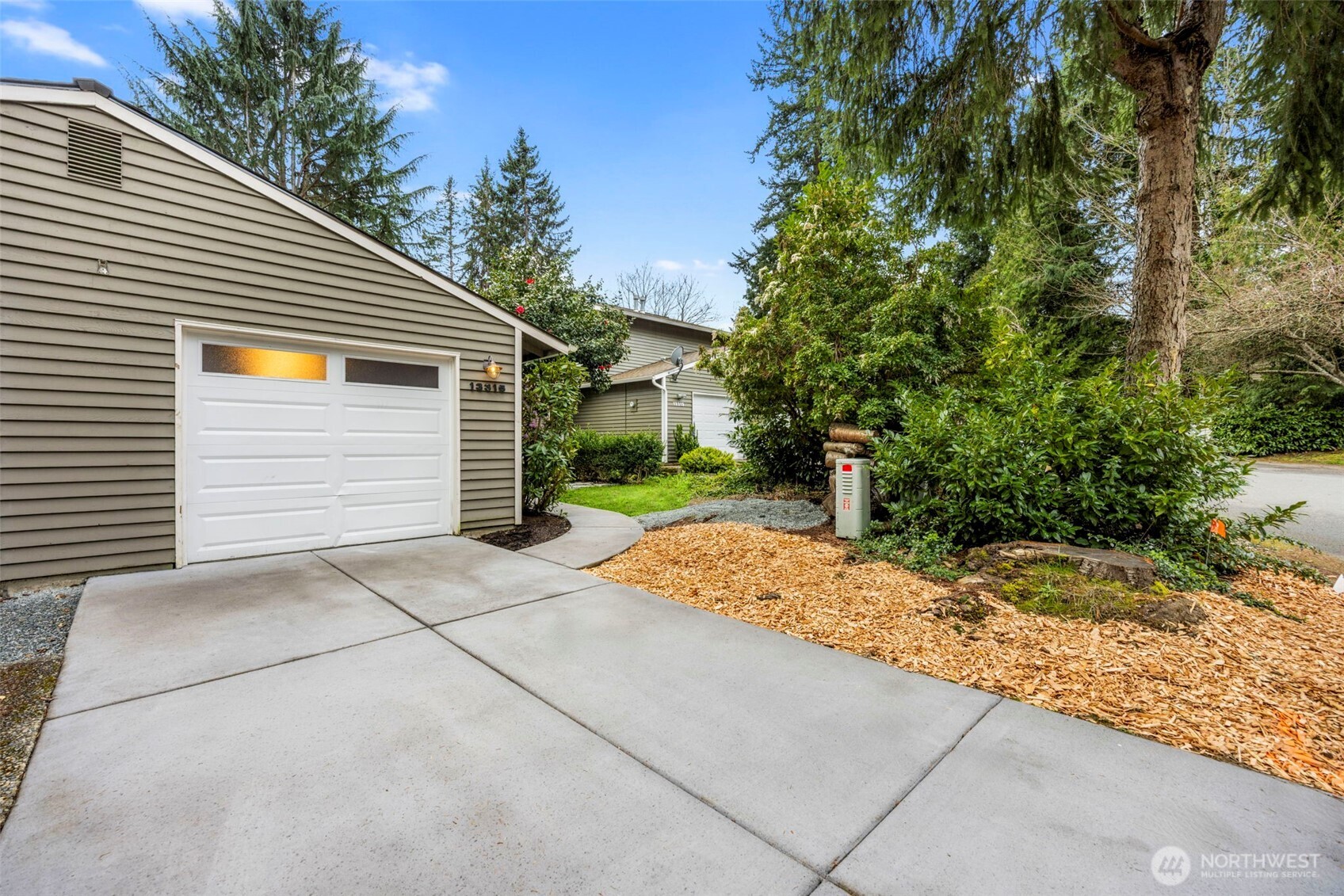 13315 NE 137th Place , Kirkland, WA 98034