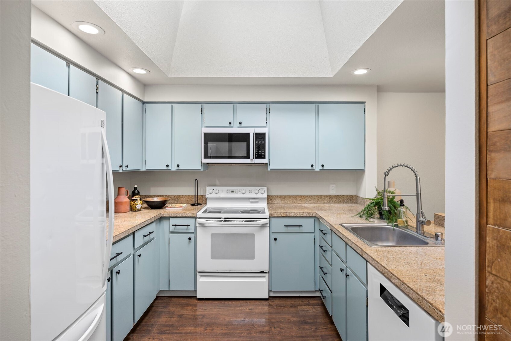 13315 NE 137th Place , Kirkland, WA 98034