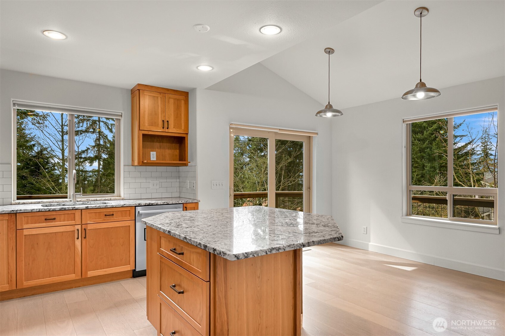 4135 Agate Road , Bellingham, WA 98226