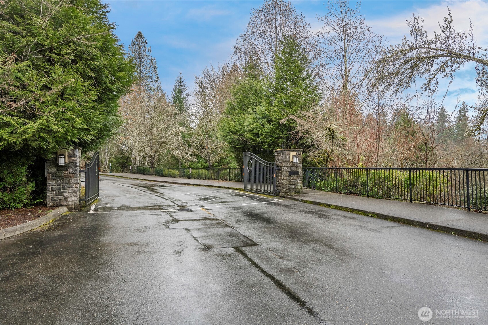 4313 Issaquah-Pine Lake Road SE #205, Sammamish, WA 98075