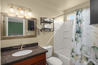 10250 17th Avenue SW, Seattle, WA 98146 - Photo 15