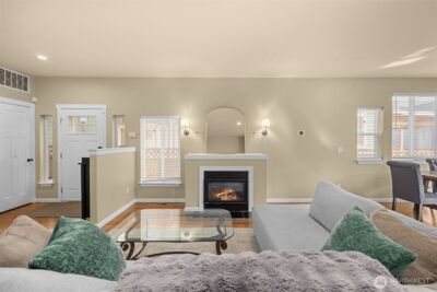 10250 17th Avenue SW, Seattle, WA 98146 - Photo 3