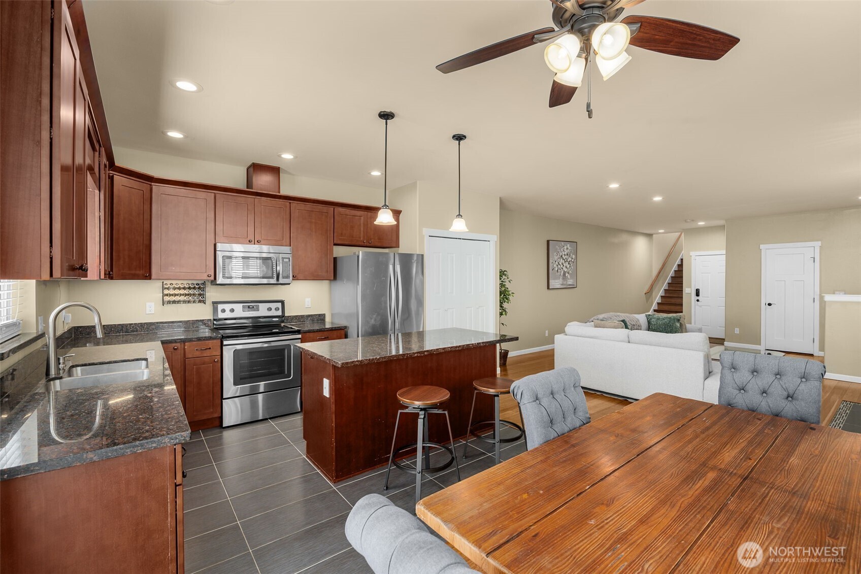 10250 17th Avenue SW, Seattle, WA 98146