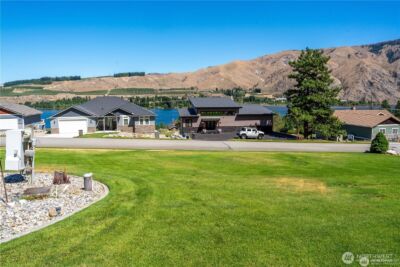15307 Lakeview Street , Entiat, WA 98822 - Photo 2