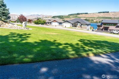 15307 Lakeview Street , Entiat, WA 98822 - Photo 4
