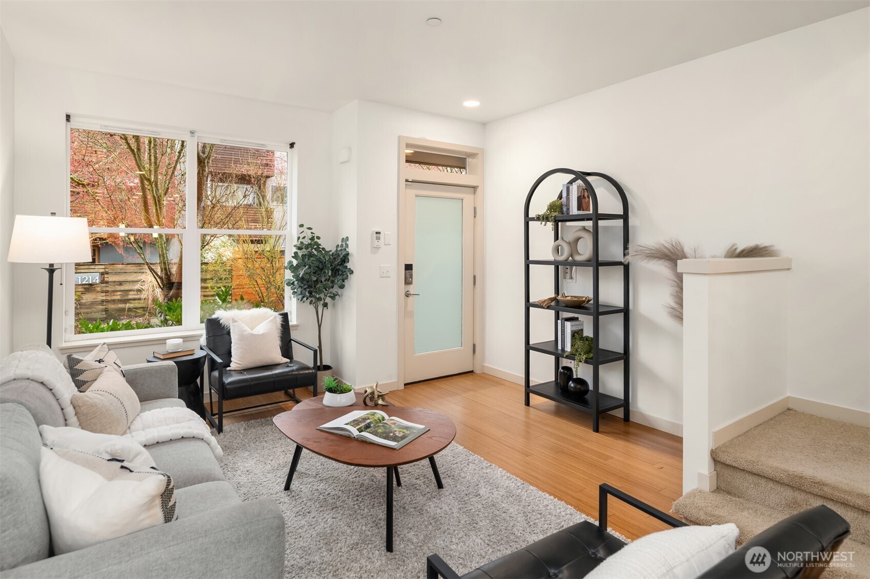 1139 Bradner Place S, Seattle, WA 98144