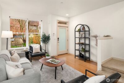 1139 Bradner Place S, Seattle, WA 98144 - Photo 3