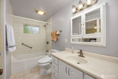 12734 SE 191st Place , Renton, WA 98058 - Photo 11