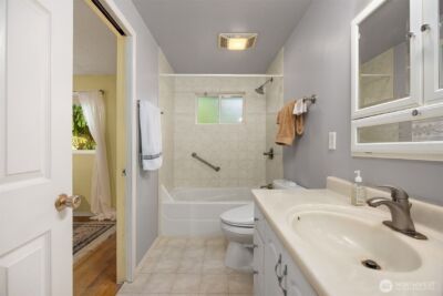 12734 SE 191st Place , Renton, WA 98058 - Photo 10