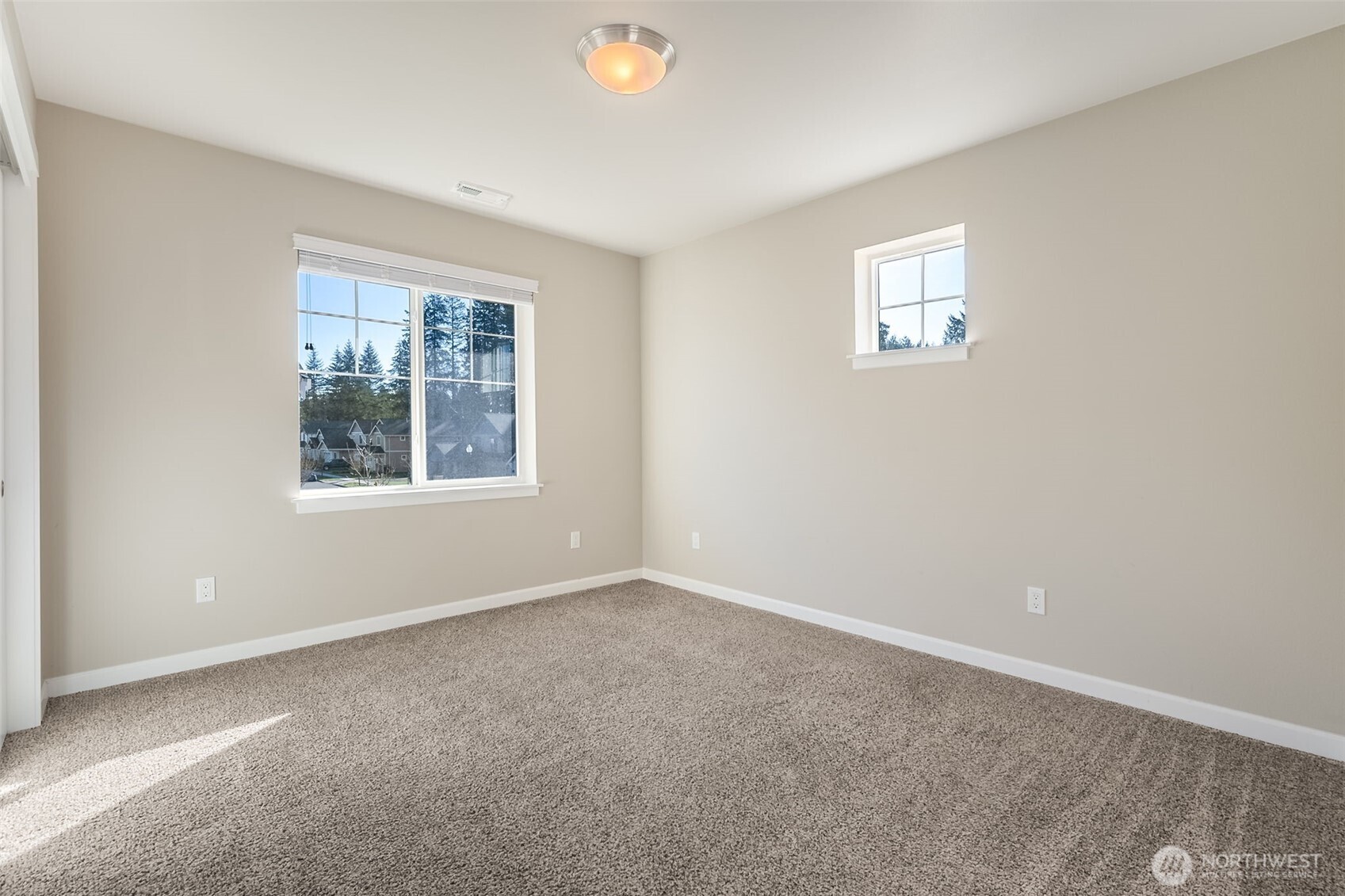 3642 22nd Avenue NE, Olympia, WA 98506