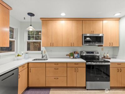 4227 Stonebridge Way , Lynnwood, WA 98037-6970 - Photo 12