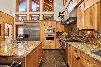 27 Alpental Strasse , Snoqualmie Pass, WA 98068 - Photo 13