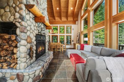 27 Alpental Strasse , Snoqualmie Pass, WA 98068 - Photo 5