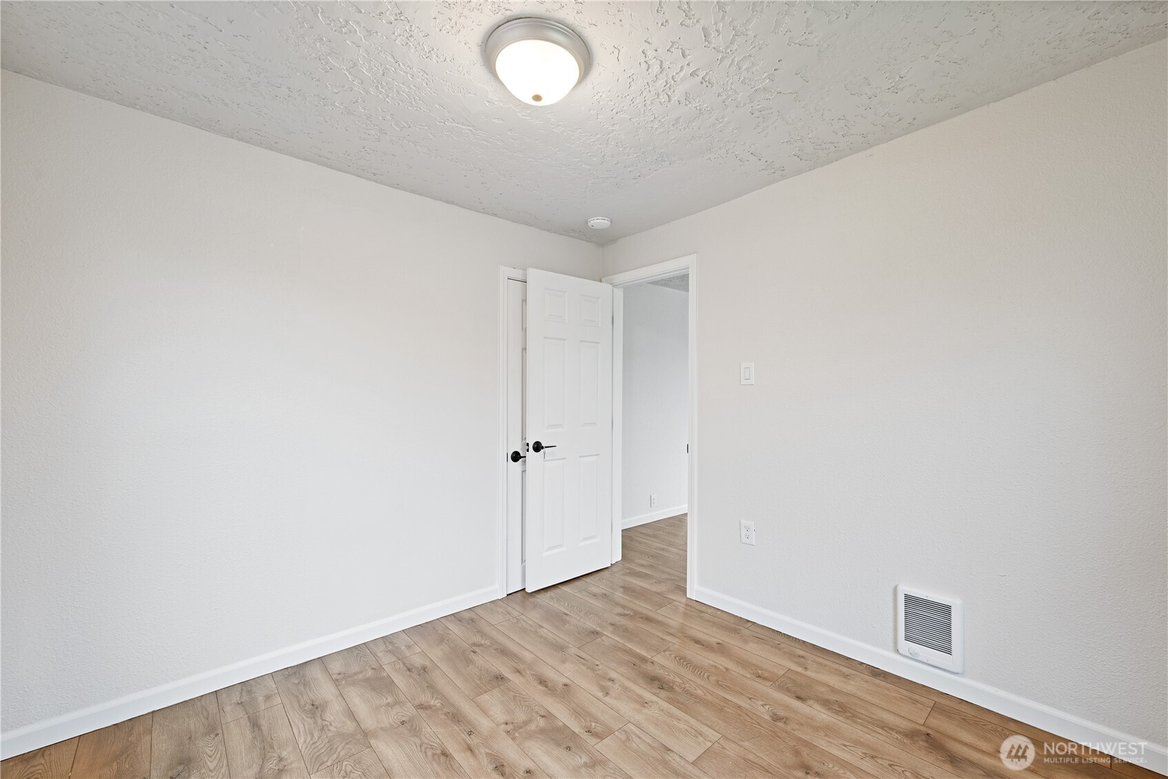 316 15th Avenue , Longview, WA 98632