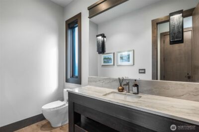 5629 Pleasure Point Lane SE, Bellevue, WA 98006 - Photo 15