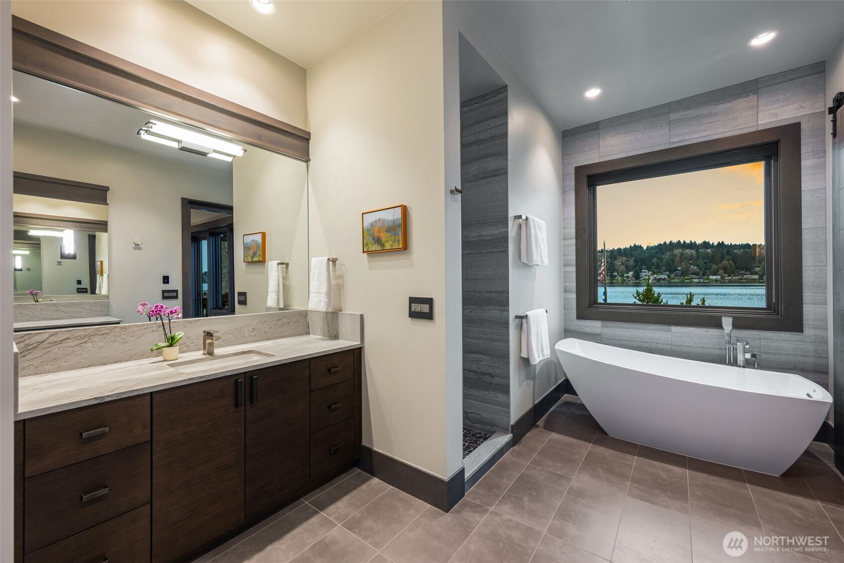 5629 Pleasure Point Lane SE, Bellevue, WA 98006