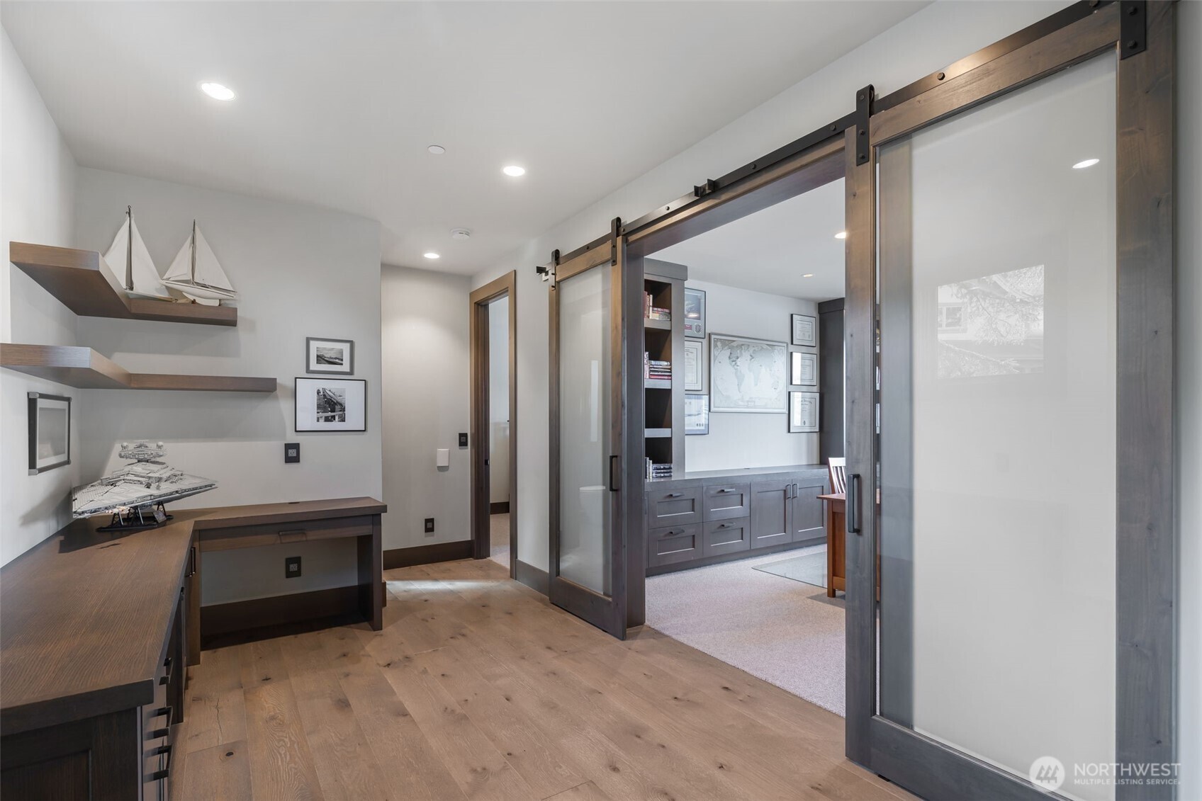 5629 Pleasure Point Lane SE, Bellevue, WA 98006