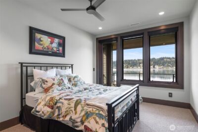 5629 Pleasure Point Lane SE, Bellevue, WA 98006 - Photo 24