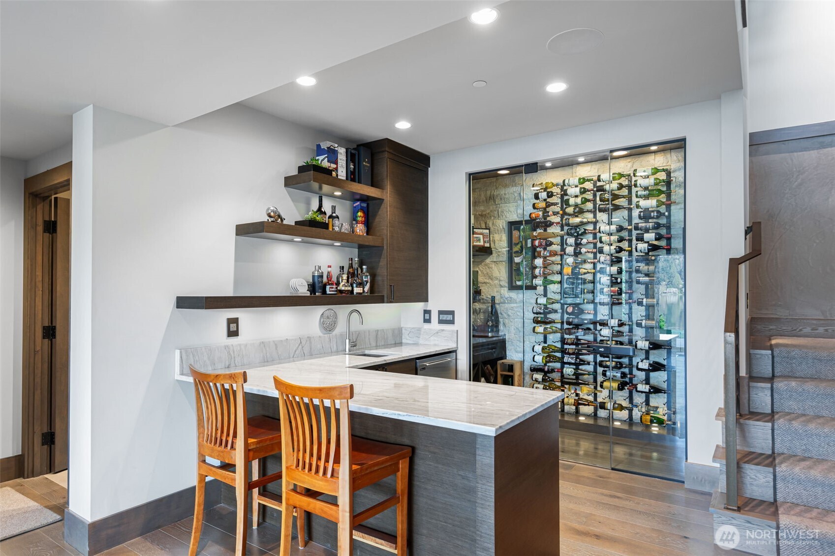 5629 Pleasure Point Lane SE, Bellevue, WA 98006