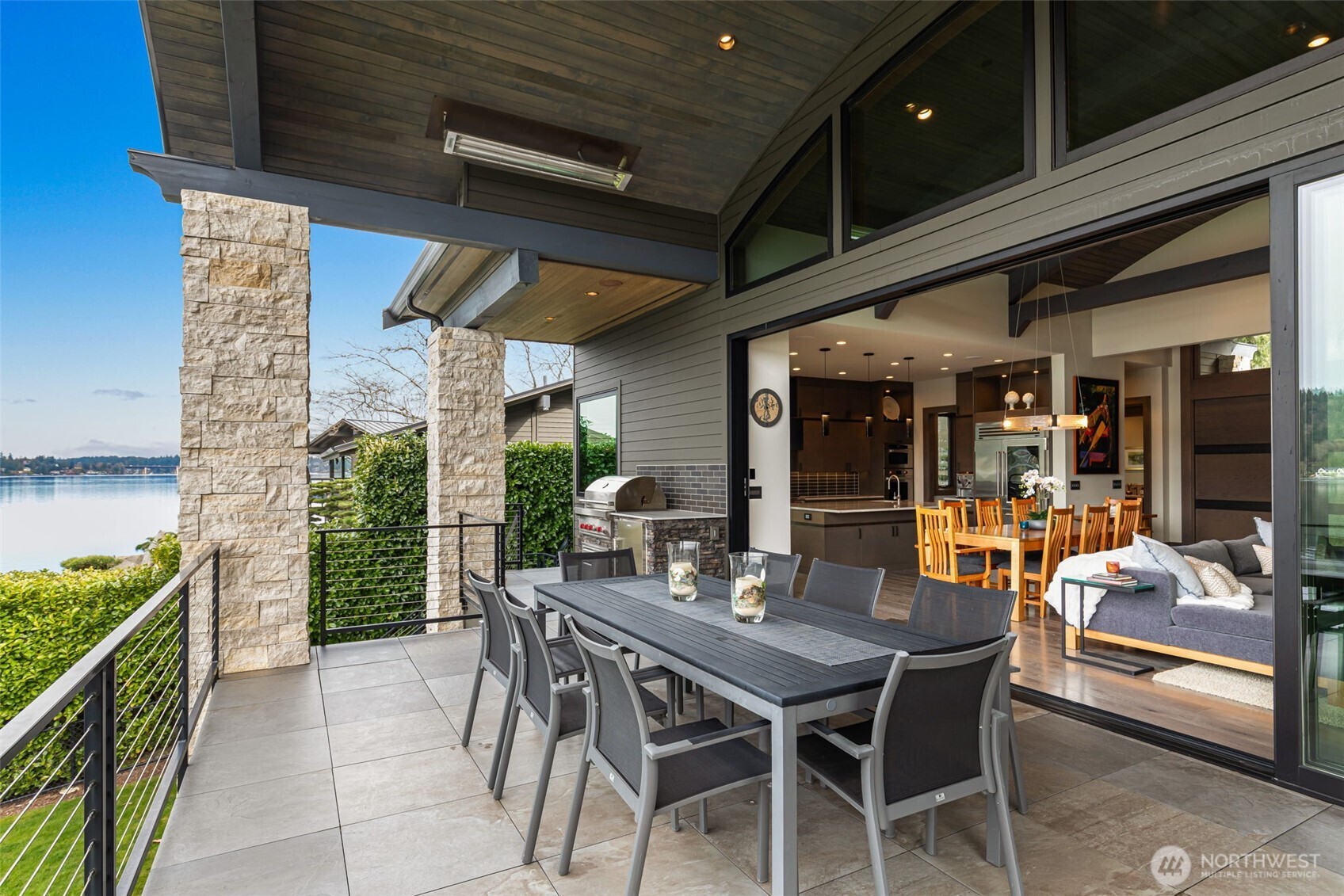 5629 Pleasure Point Lane SE, Bellevue, WA 98006