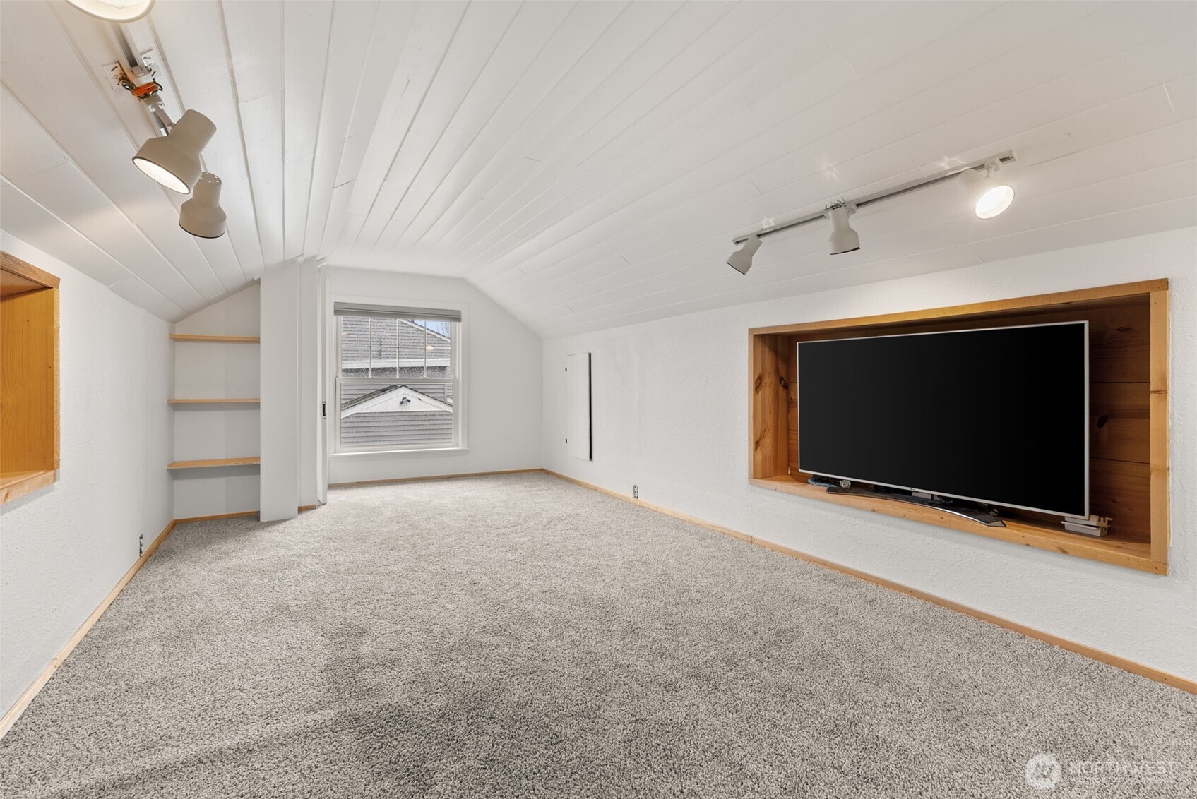 1412 Everett Street , Sumner, WA 98390-2131