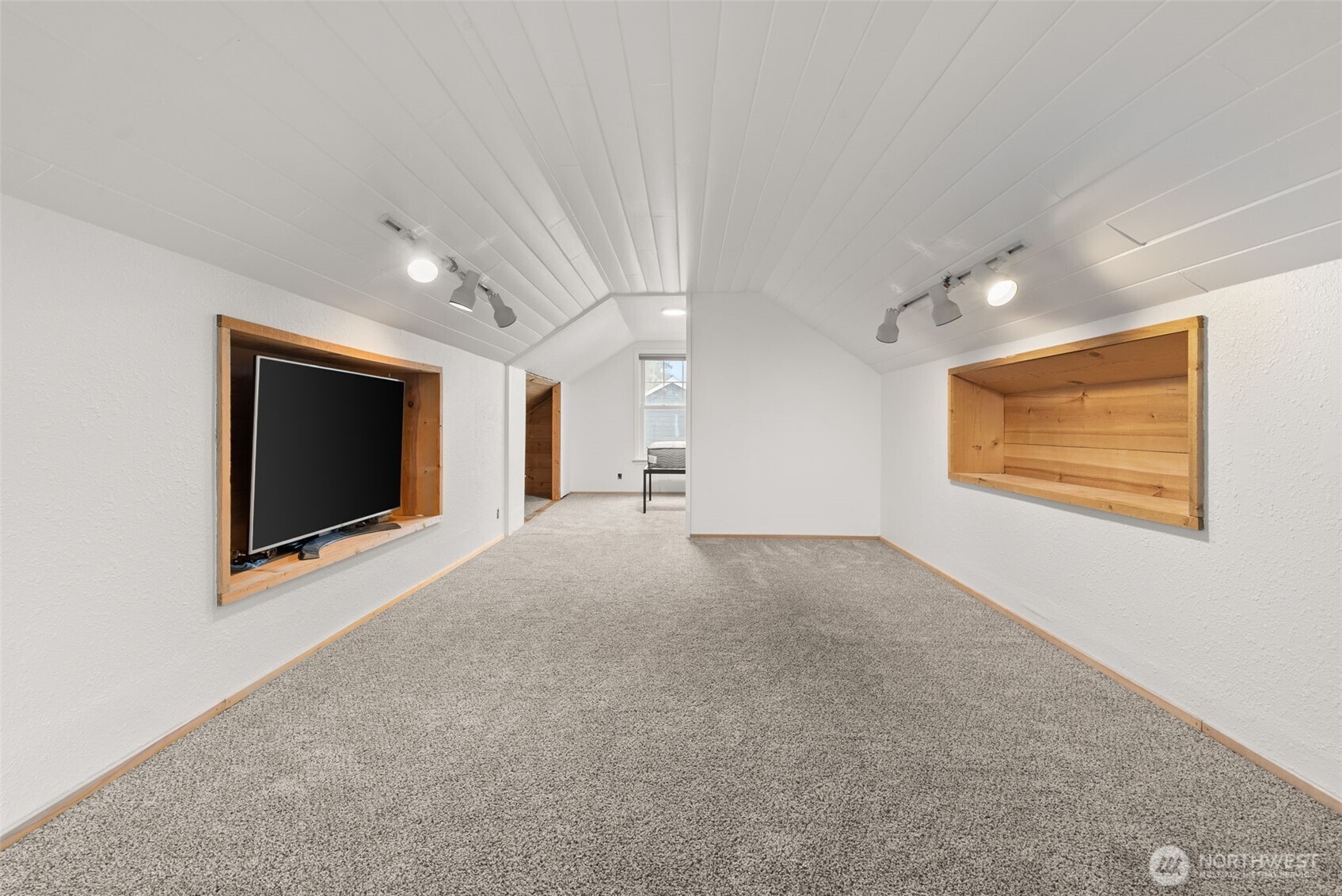 1412 Everett Street , Sumner, WA 98390-2131