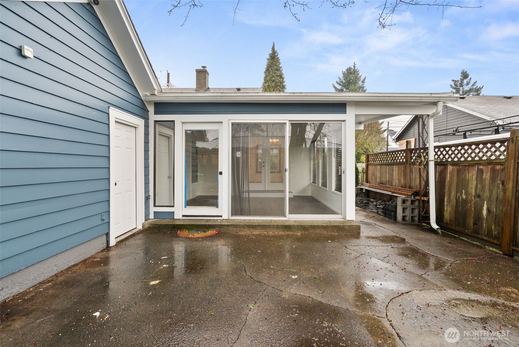 1412 Everett Street , Sumner, WA 98390-2131