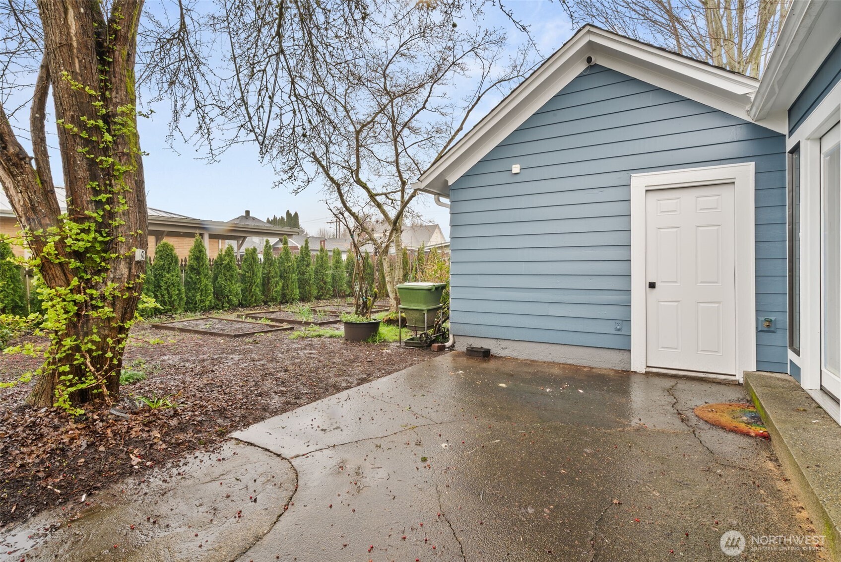 1412 Everett Street , Sumner, WA 98390-2131