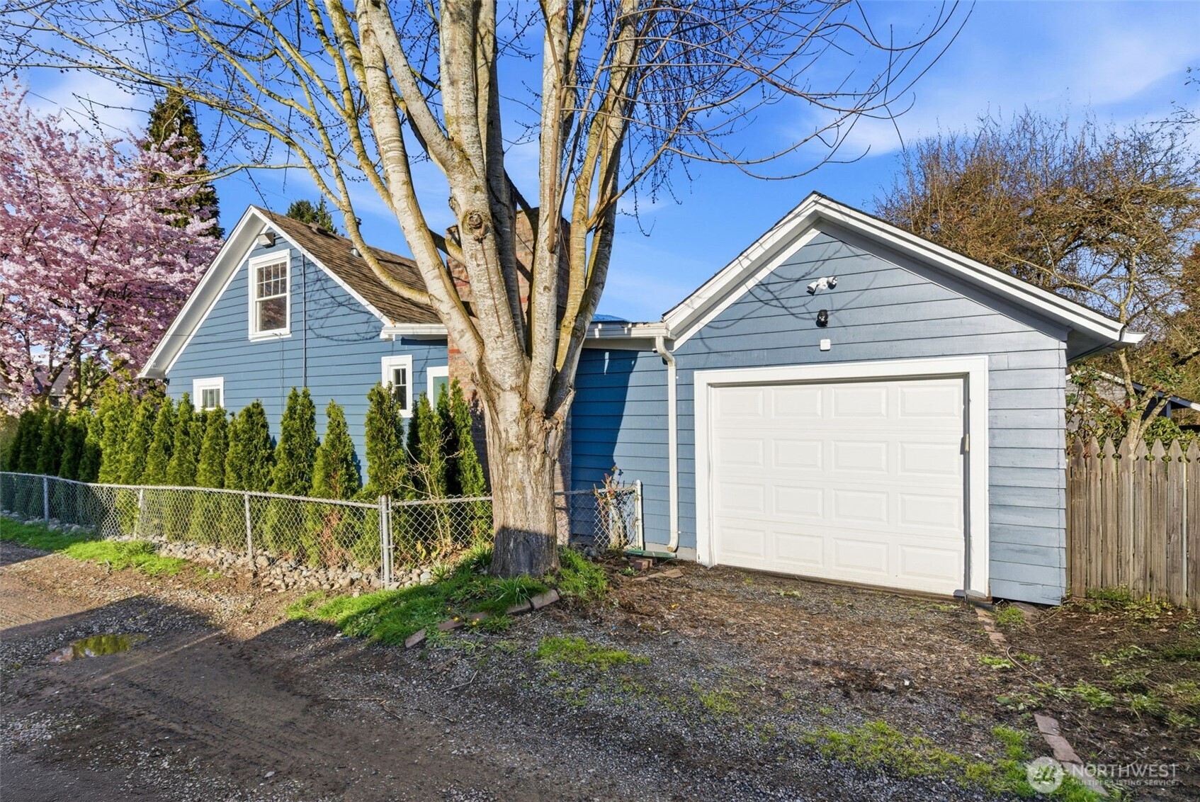 1412 Everett Street , Sumner, WA 98390-2131