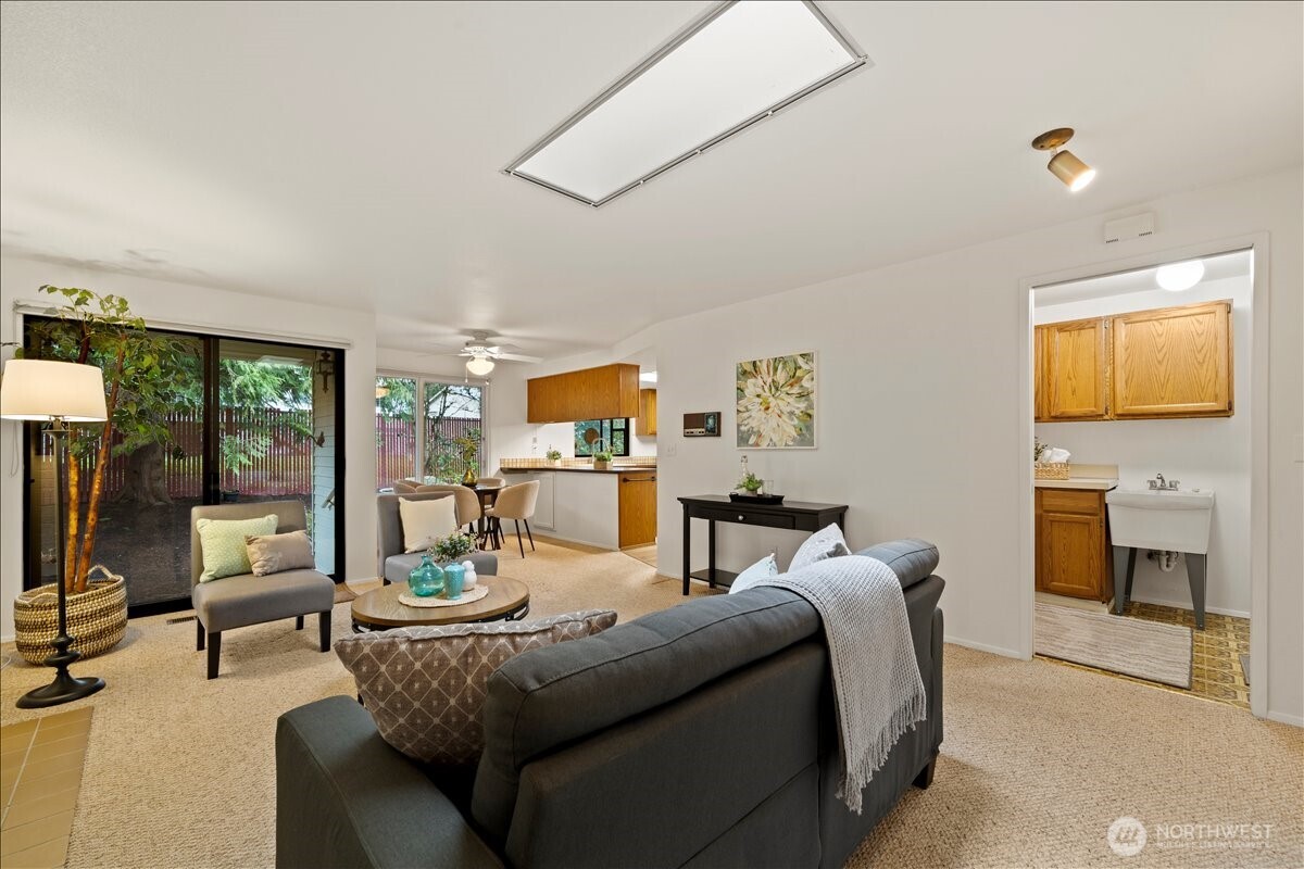 24848 13th Avenue S, Des Moines, WA 98198