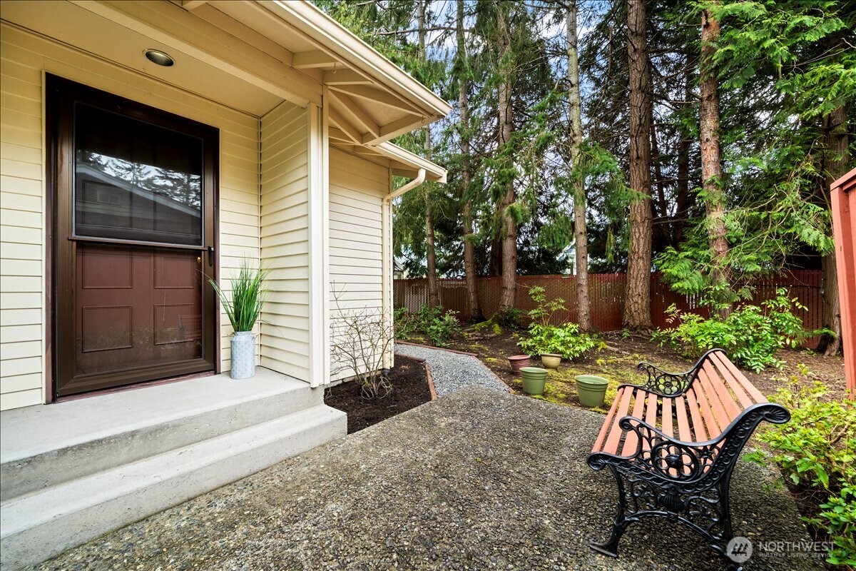 24848 13th Avenue S, Des Moines, WA 98198