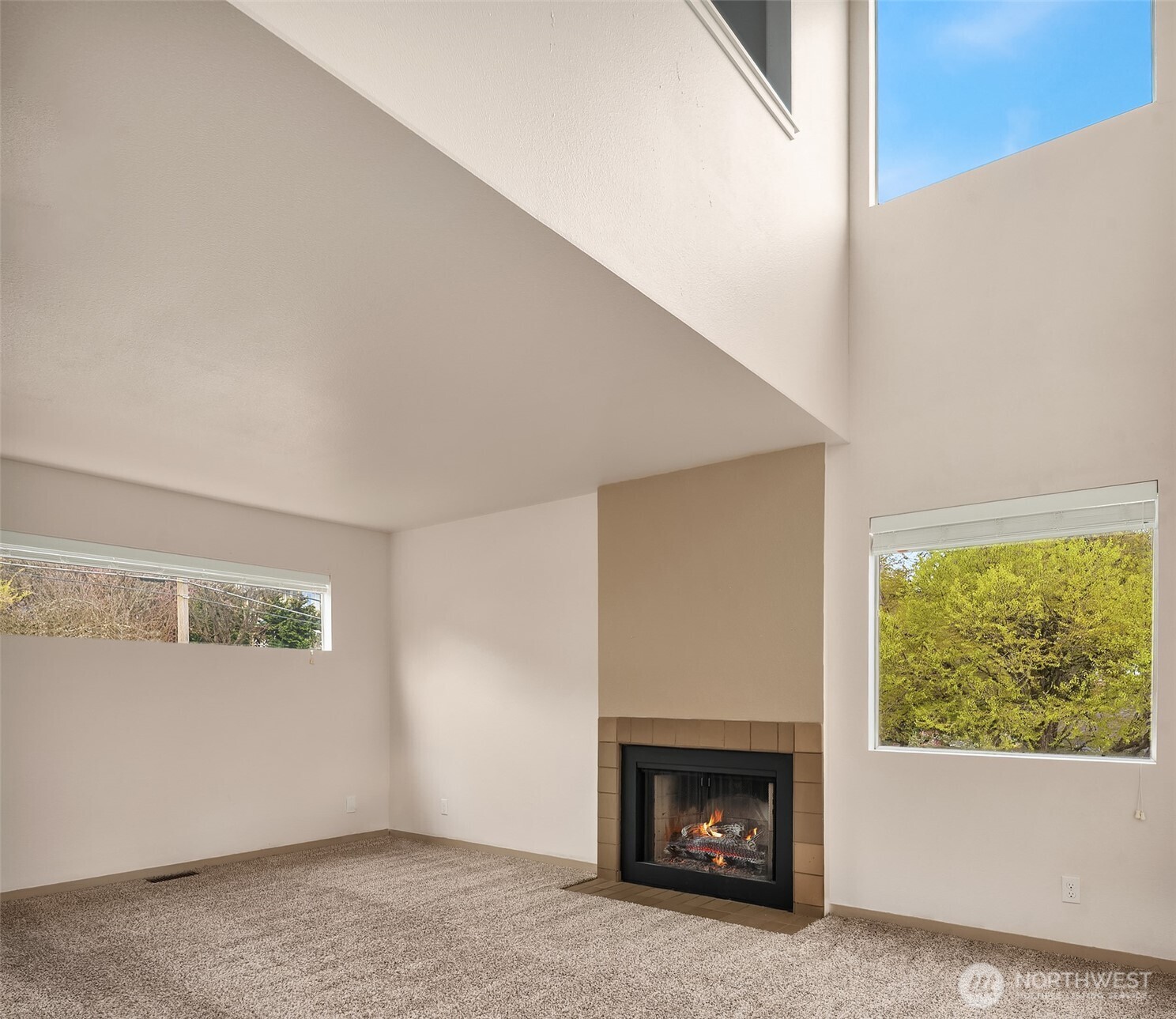 2601 E Aloha Street , Seattle, WA 98112