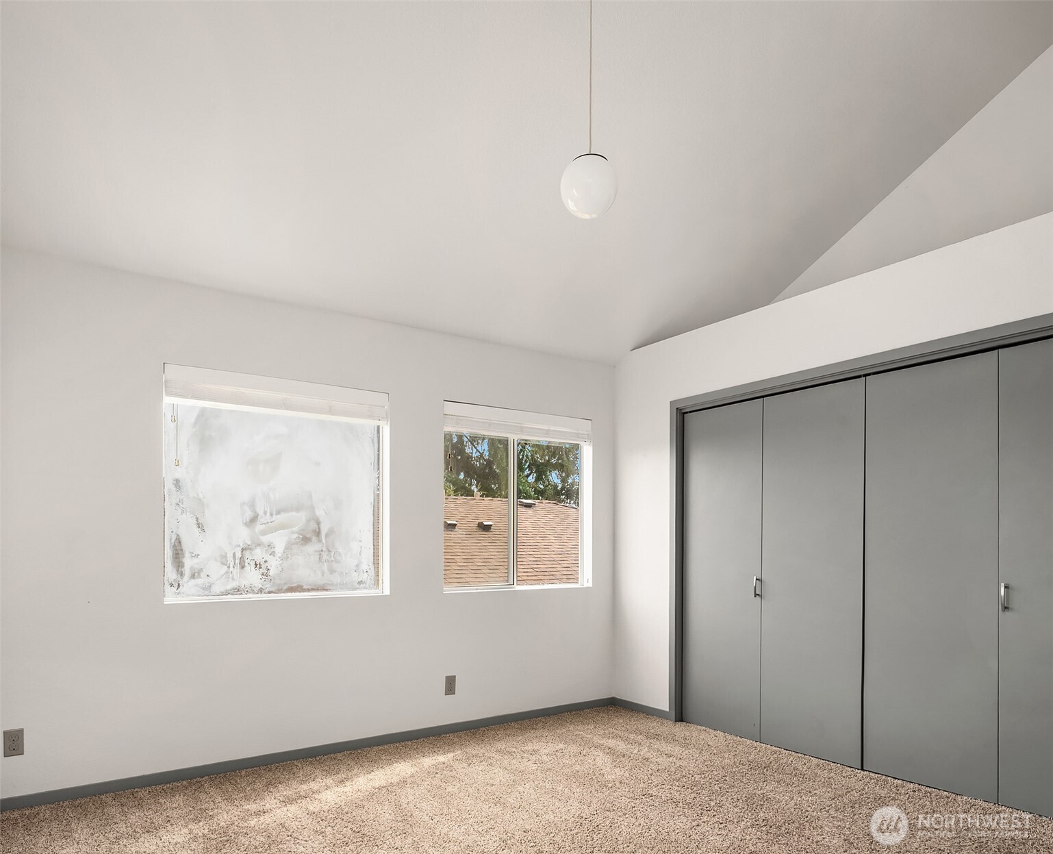 2601 E Aloha Street , Seattle, WA 98112