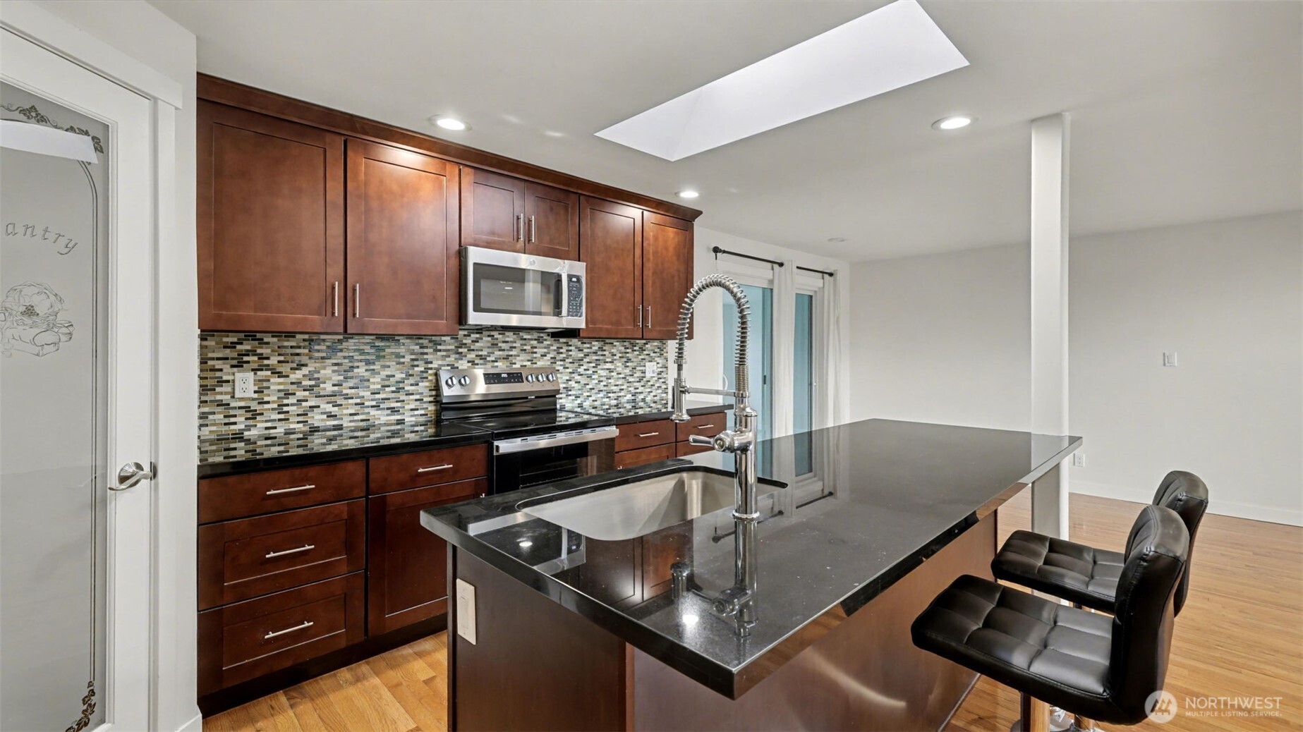 2200 NE 12th , Renton, WA 98056