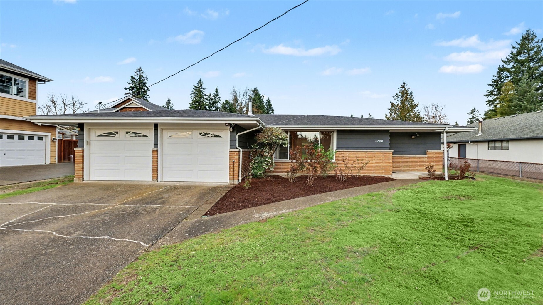 2200 NE 12th , Renton, WA 98056