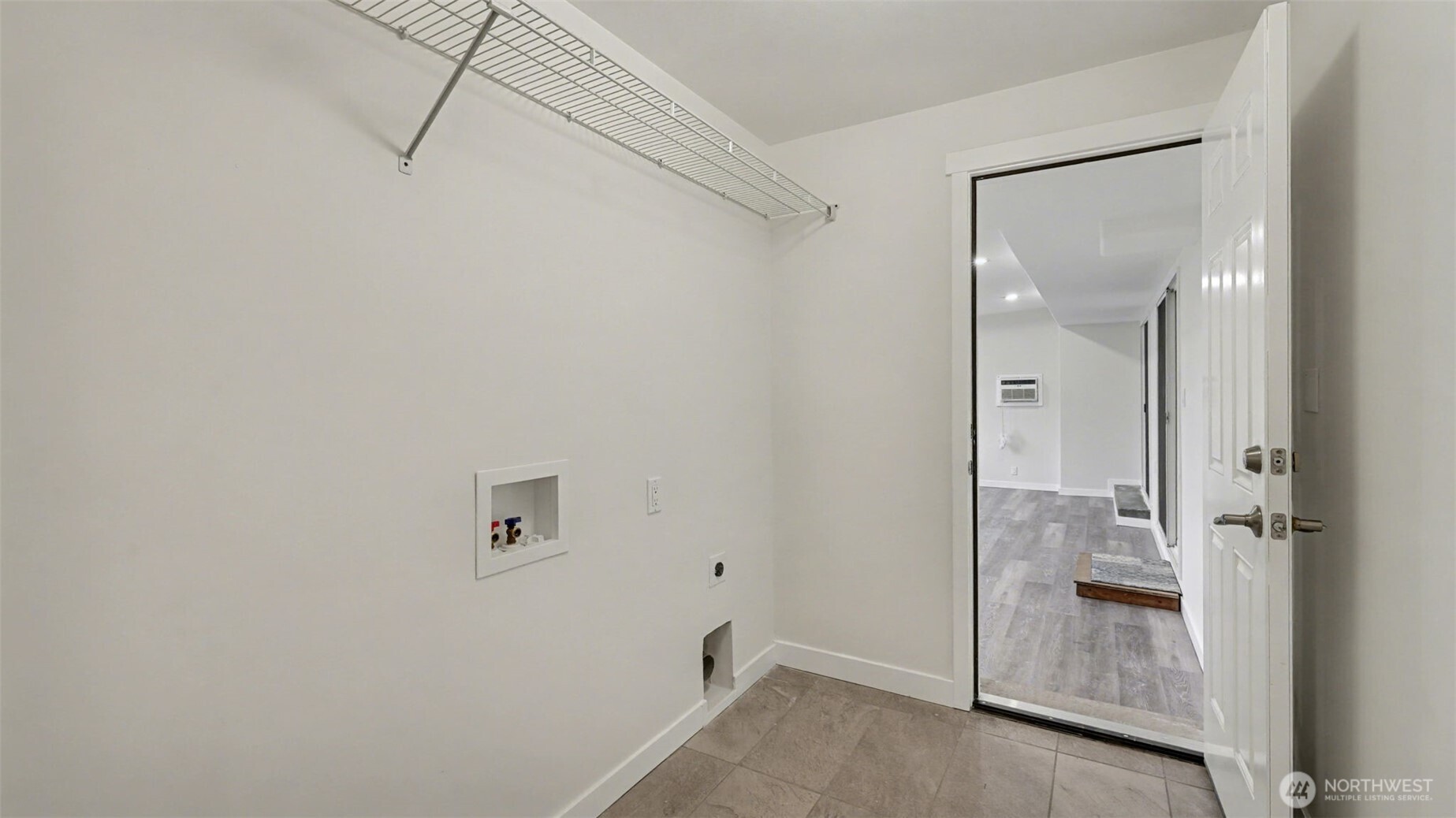 2200 NE 12th , Renton, WA 98056