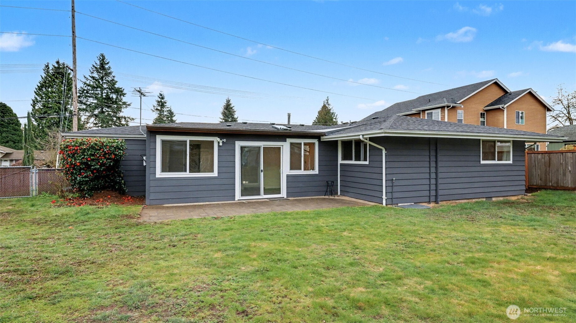 2200 NE 12th , Renton, WA 98056
