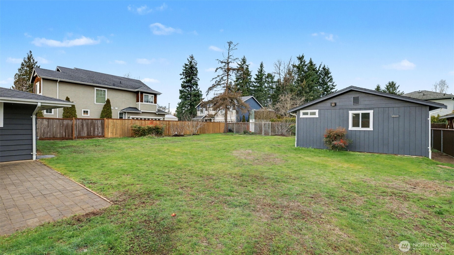 2200 NE 12th , Renton, WA 98056