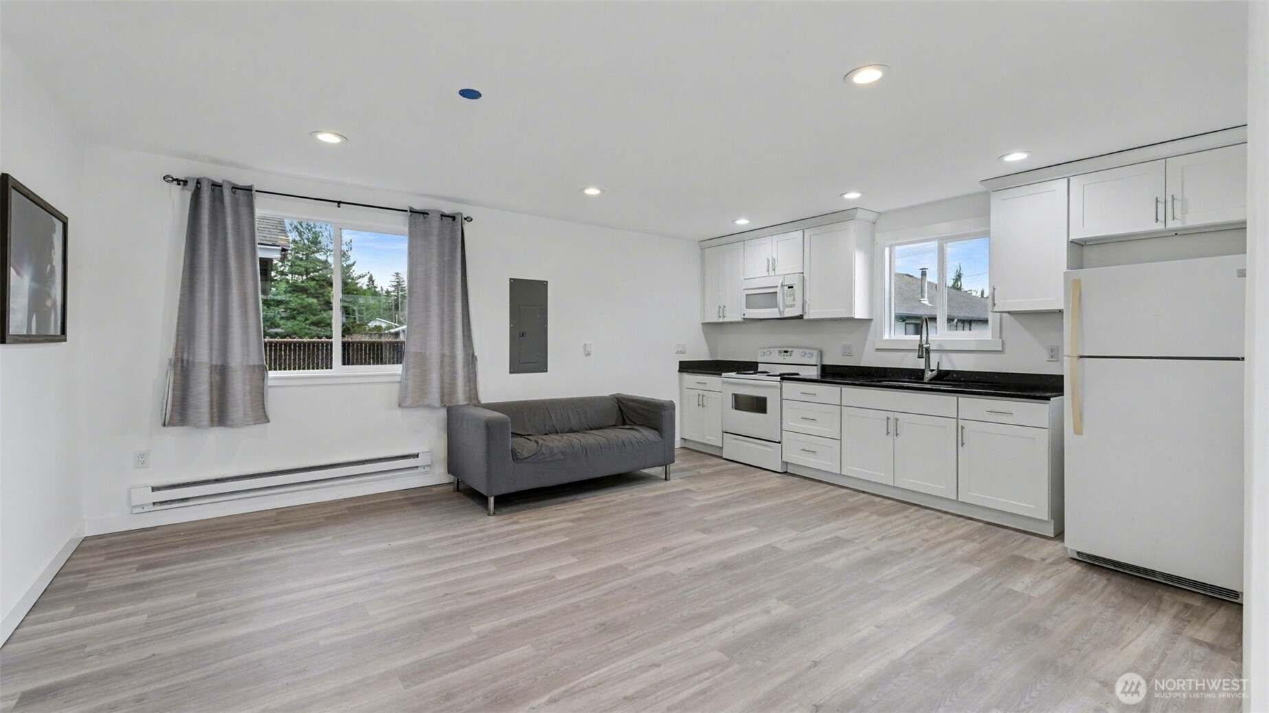 2200 NE 12th , Renton, WA 98056