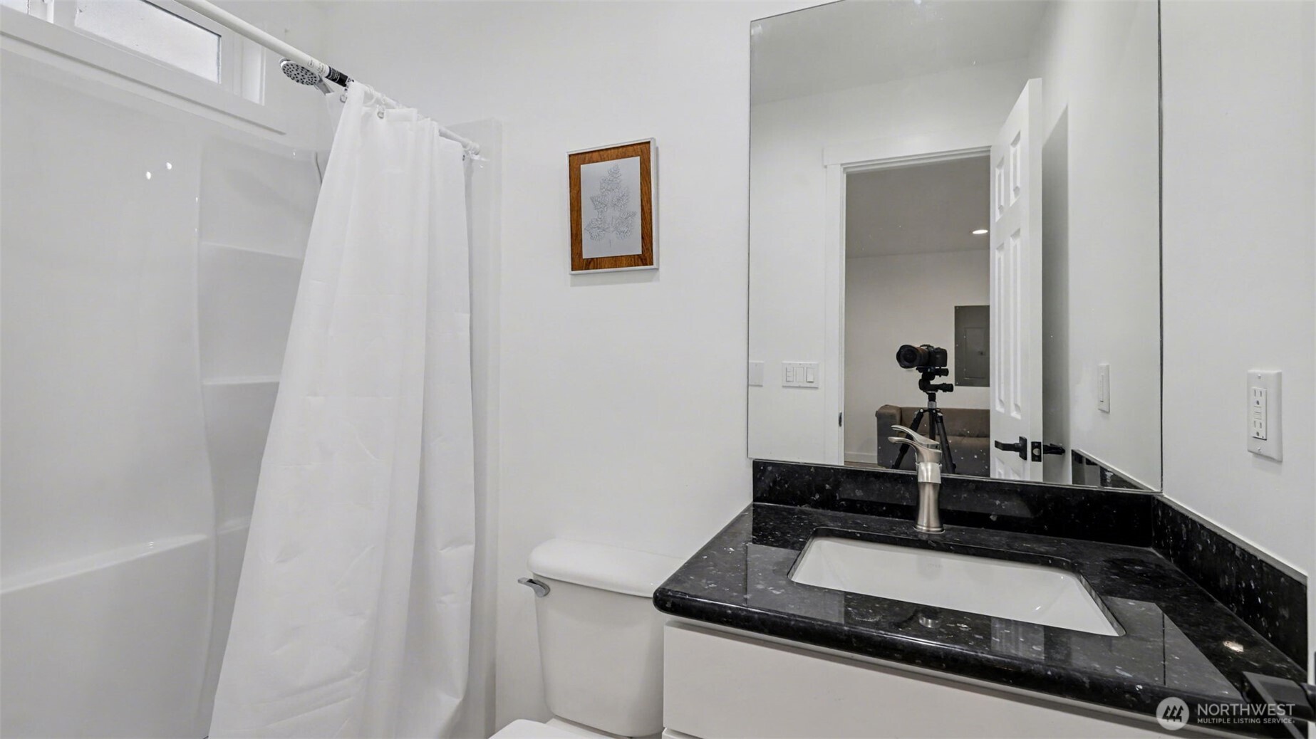 2200 NE 12th , Renton, WA 98056