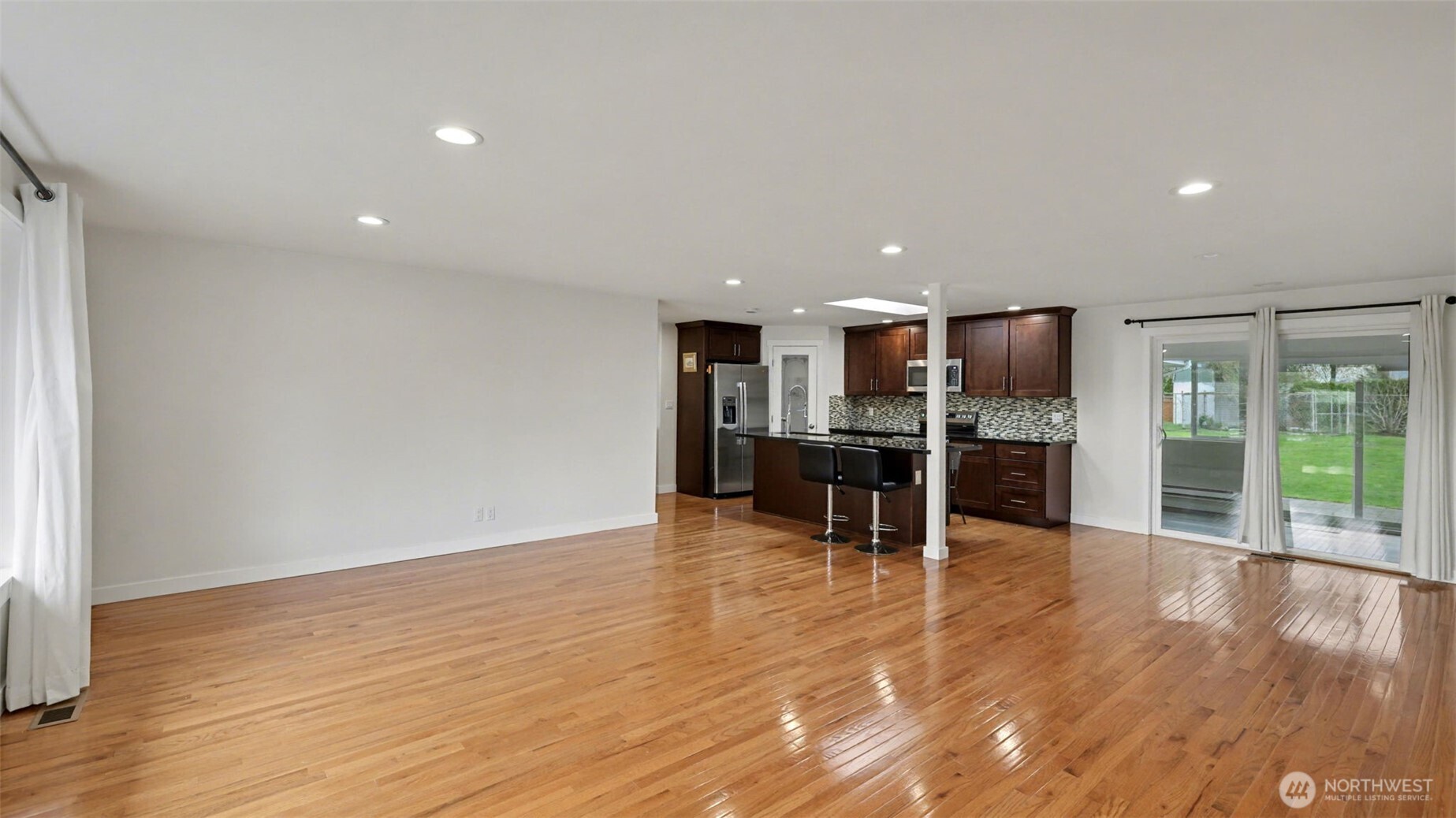 2200 NE 12th , Renton, WA 98056