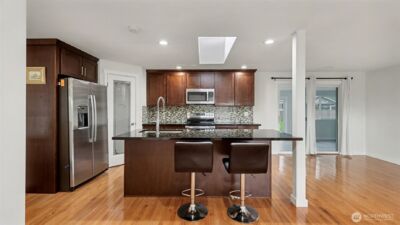 2200 NE 12th , Renton, WA 98056 - Photo 9