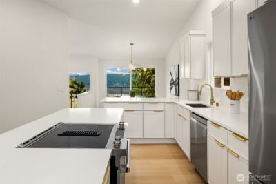 14214 Westwood Place NE, Seattle, WA 98125 - Photo 11