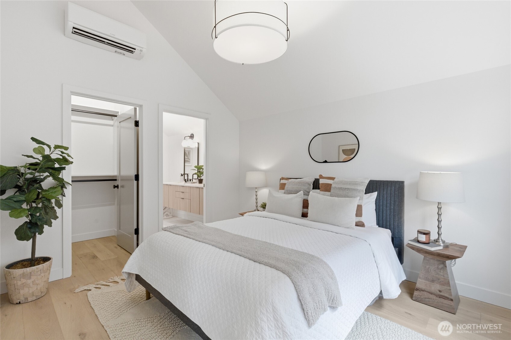 6505 19th Avenue NW, Seattle, WA 98117